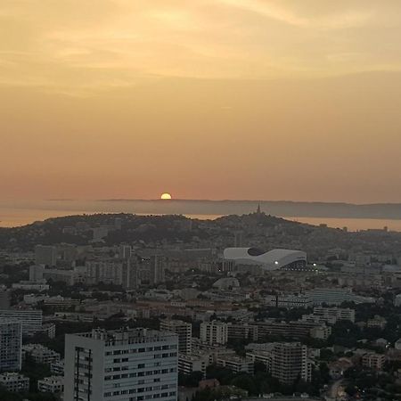 Superbe Appartement 2 Chambres Avec Vue Sur La Mer Et La Montagne Marsylia Zewnętrze zdjęcie