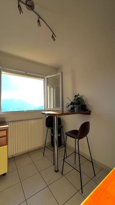 Superbe Appartement 2 Chambres Avec Vue Sur La Mer Et La Montagne Marsylia Zewnętrze zdjęcie